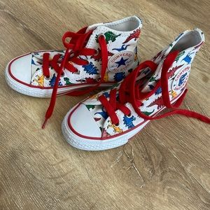 Converse boys sneakers size 11